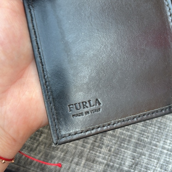 FURLA Thin Smooth Leather Black Wallet - Picture 4 of 10